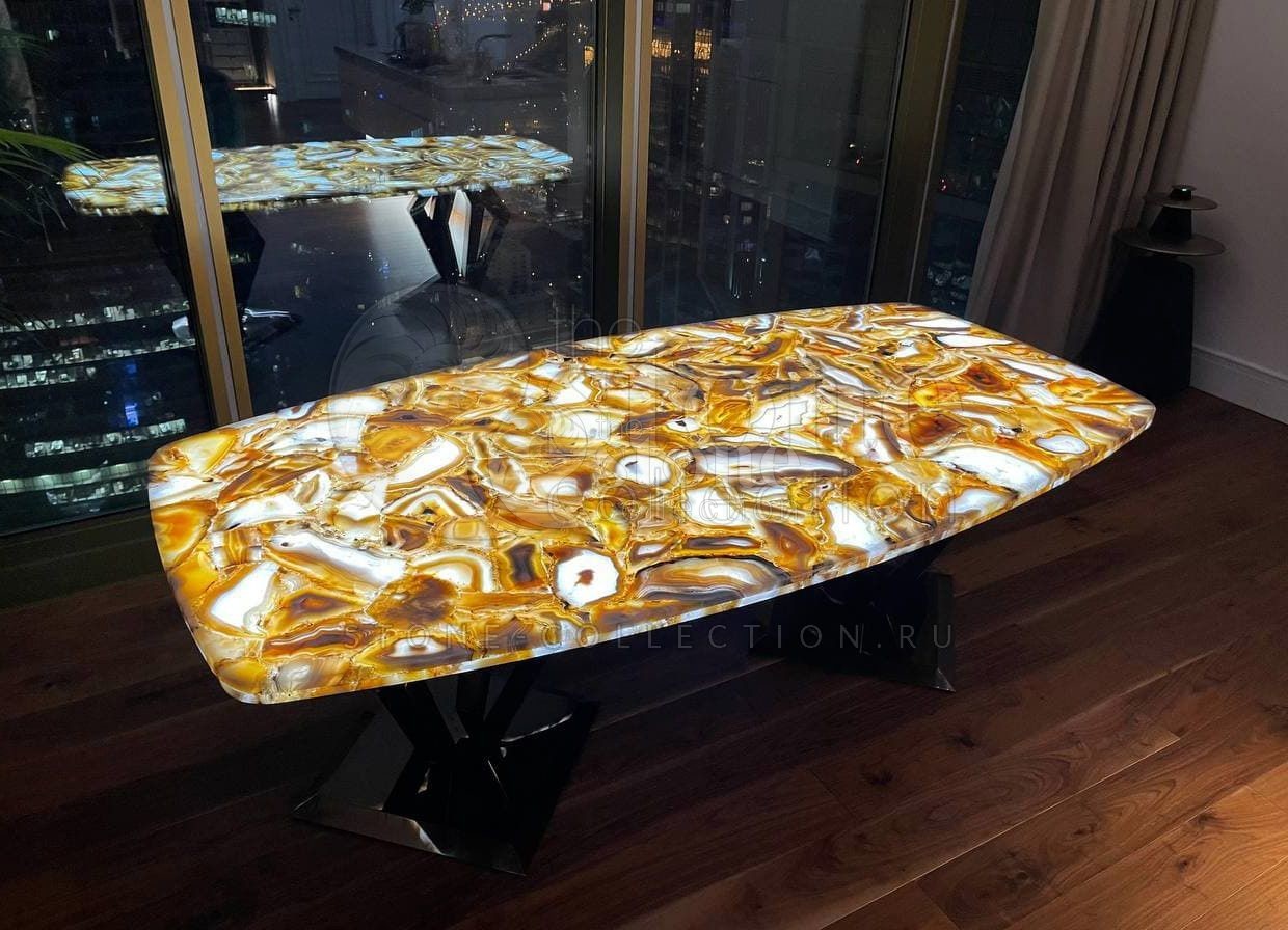 стол обеденный в Москве из коричневого агата
